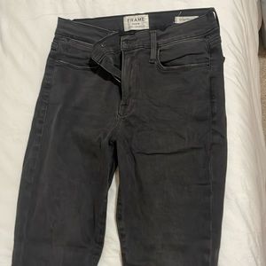 Black frame skinny jeans size 27